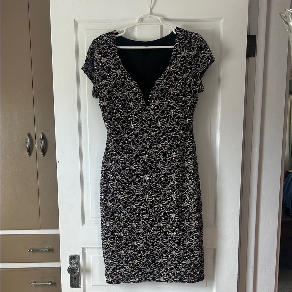 Connected Apparel Black and White Patterned Mini Dress